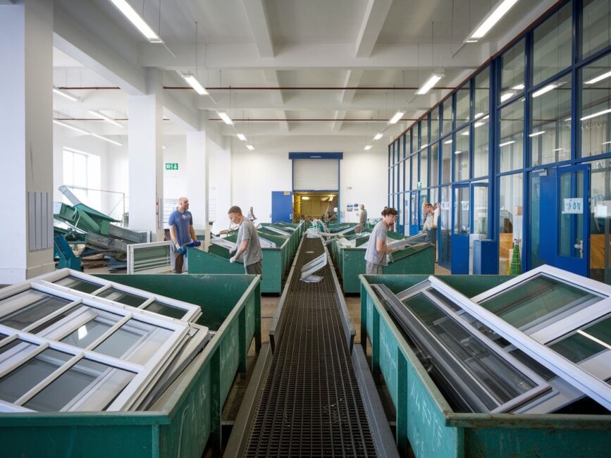 Stare okna PCV przygotowane do recyklingu